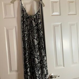 Black and white maxi dress